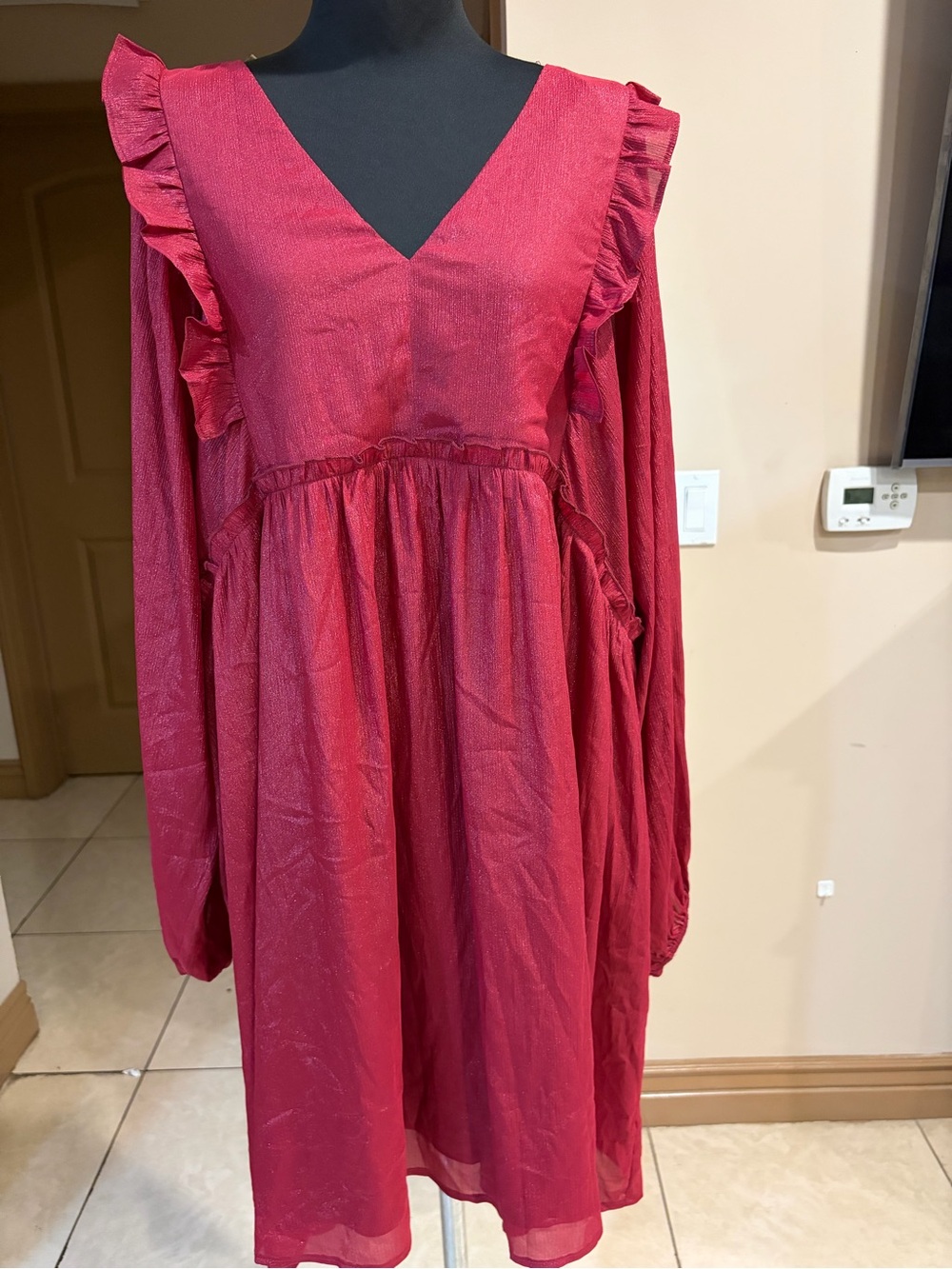 Women’s BurRuffle V-Neck Dress